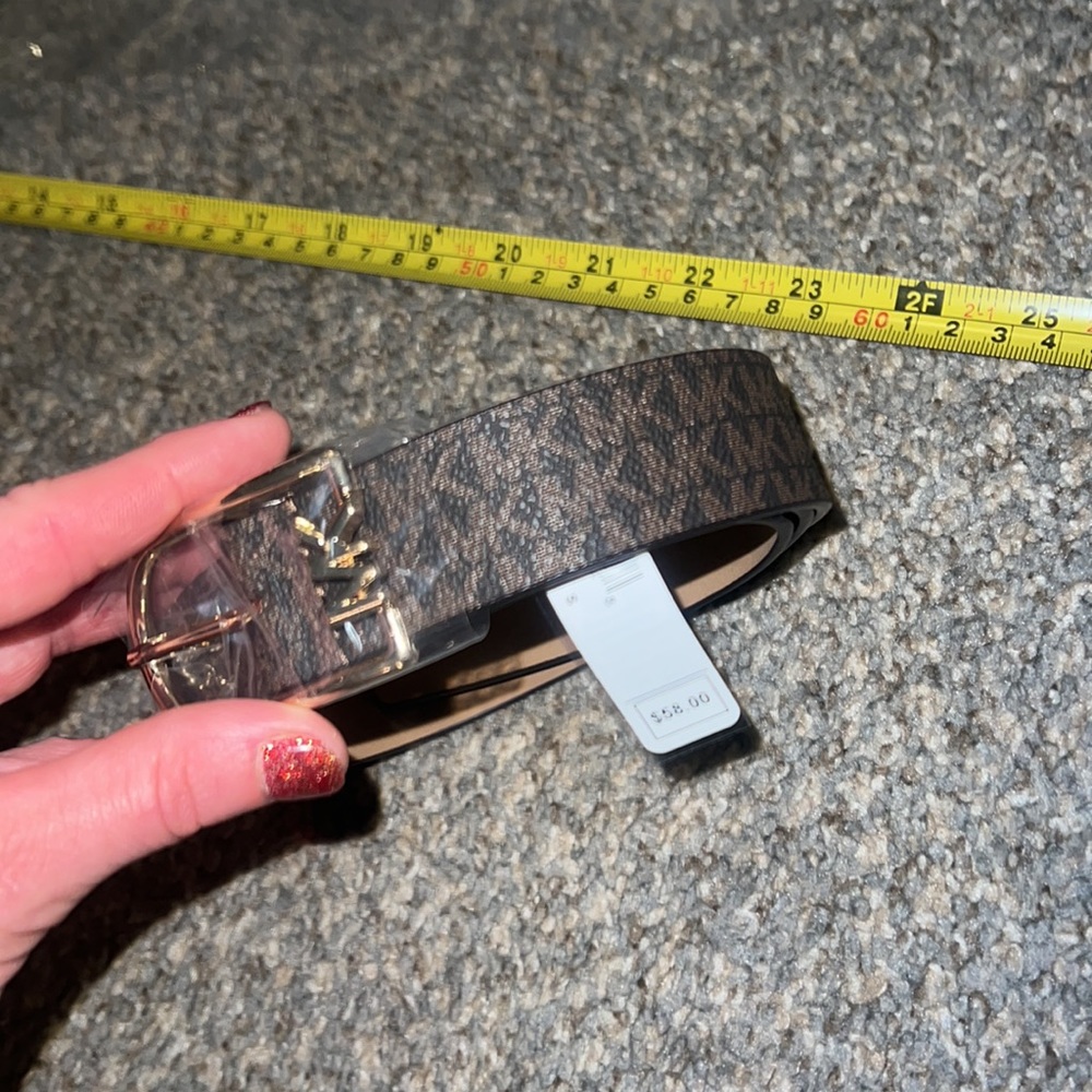 Michael Kors belt. Small